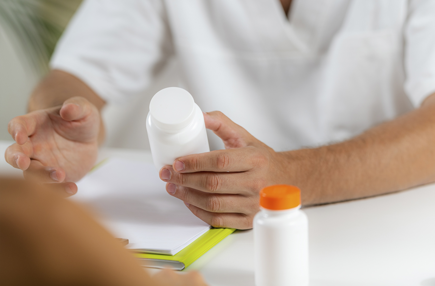 El Gobierno aprueba que los fisioterapeutas puedan prescribir medicamentos